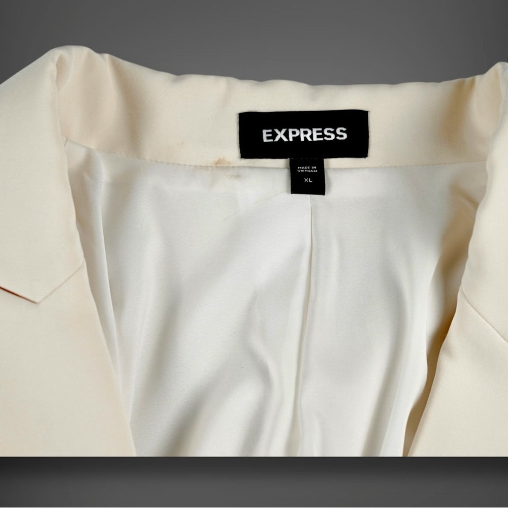 Express Women’s Ivory Cropped Blazer Tailored One Button Jacket Size XL - Picture 15 of 17